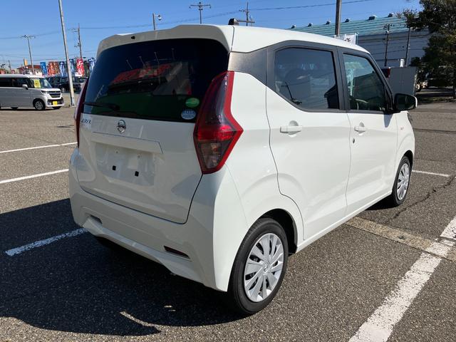 デイズ B CDデッキ キーレス チルトステアリング シートリフター Wエアバッグ ABS(41枚目)