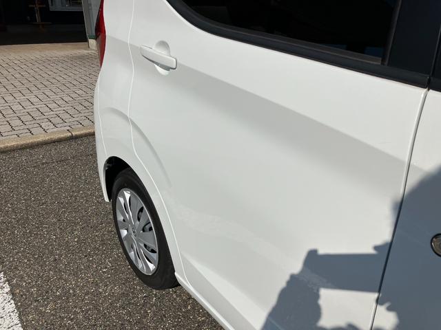 デイズ B CDデッキ キーレス チルトステアリング シートリフター Wエアバッグ ABS(51枚目)