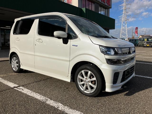 フレア ハイブリッドＸＳ　４ＷＤ　衝突被害軽減装置　純正８インチナビ　フルセグＴＶ　全方位モニター　ＥＴＣ　ヘッドアップディスプレィ　ＬＥＤヘッドライト　オートハイビーム　両席シートヒーター　前後ドラレコ（3枚目）