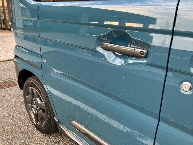 スペーシアギア ハイブリッドXZ 4WD 届出済未使用車 全方位モニター付メモリーナビ フルセグTV ブルートゥース スズキセーフティーサポート アダプティブクルーズコントロール 両側パワースライドドア LEDライト オットマン(24枚目)