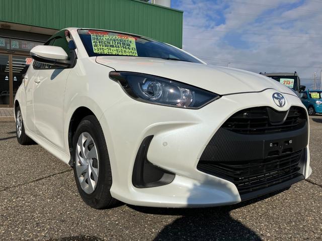 ヤリス Ｘ　トヨタセーフティーセンス　ナビ付ディスプレイオーディオ　バックカメラ　ブルートゥース　ＥＴＣ　プッシュスタート　スマートキー　オートライト　オートハイビーム　ステアリングスイッチ（7枚目）