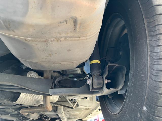 ヤリス Ｘ　トヨタセーフティーセンス　ナビ付ディスプレイオーディオ　バックカメラ　ブルートゥース　ＥＴＣ　プッシュスタート　スマートキー　オートライト　オートハイビーム　ステアリングスイッチ（29枚目）