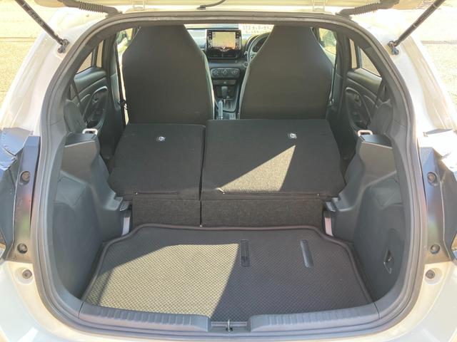 ヤリス Ｘ　トヨタセーフティーセンス　ナビ付ディスプレイオーディオ　バックカメラ　ブルートゥース　ＥＴＣ　プッシュスタート　スマートキー　オートライト　オートハイビーム　ステアリングスイッチ（33枚目）