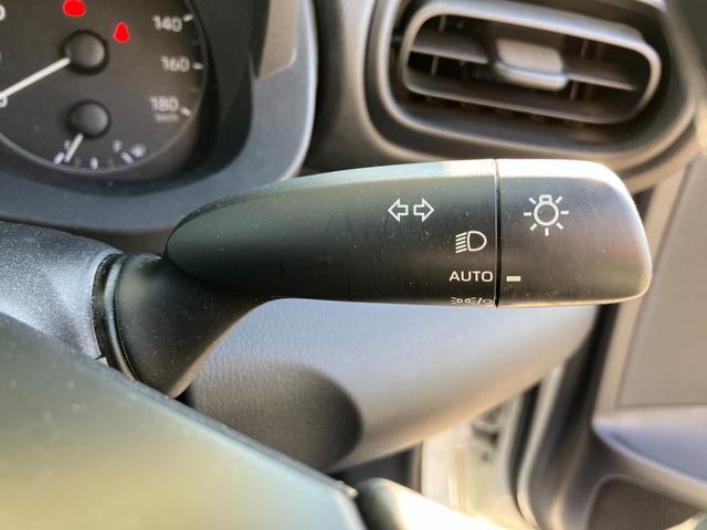 ヤリス Ｘ　トヨタセーフティーセンス　ナビ付ディスプレイオーディオ　バックカメラ　ブルートゥース　ＥＴＣ　プッシュスタート　スマートキー　オートライト　オートハイビーム　ステアリングスイッチ（47枚目）