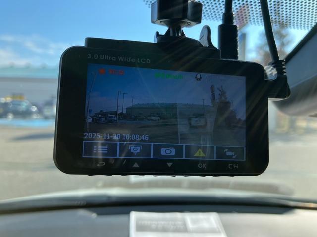 ヤリス Ｘ　トヨタセーフティーセンス　ナビ付ディスプレイオーディオ　バックカメラ　ブルートゥース　ＥＴＣ　プッシュスタート　スマートキー　オートライト　オートハイビーム　ステアリングスイッチ（53枚目）