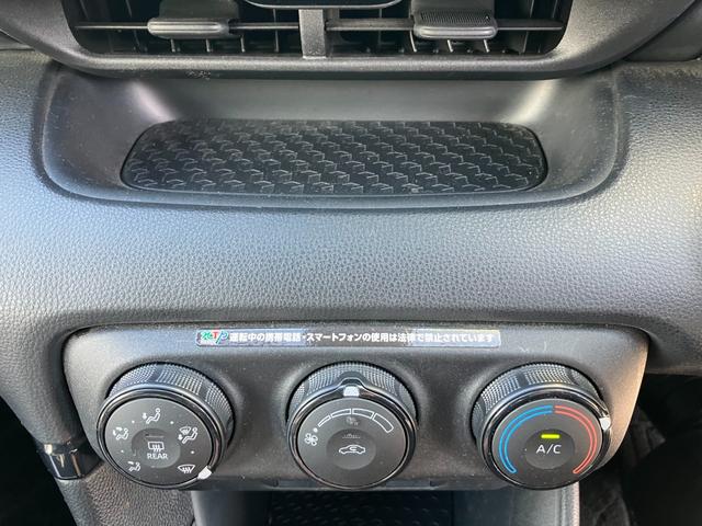 ヤリス Ｘ　トヨタセーフティーセンス　ナビ付ディスプレイオーディオ　バックカメラ　ブルートゥース　ＥＴＣ　プッシュスタート　スマートキー　オートライト　オートハイビーム　ステアリングスイッチ（58枚目）