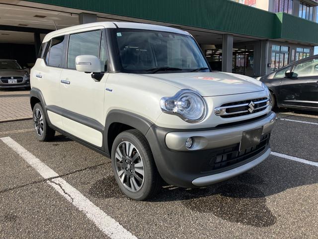 クロスビー ハイブリッドＭＺ　試乗車ＵＰ　スズキセーフティーサポート　全方位モニター用カメラパッケージ　アダプティブクルーズコントロール　ＬＥＤヘッドライト　フォグランプ　オートハイビーム　プッシュスタート　スマートキー（10枚目）