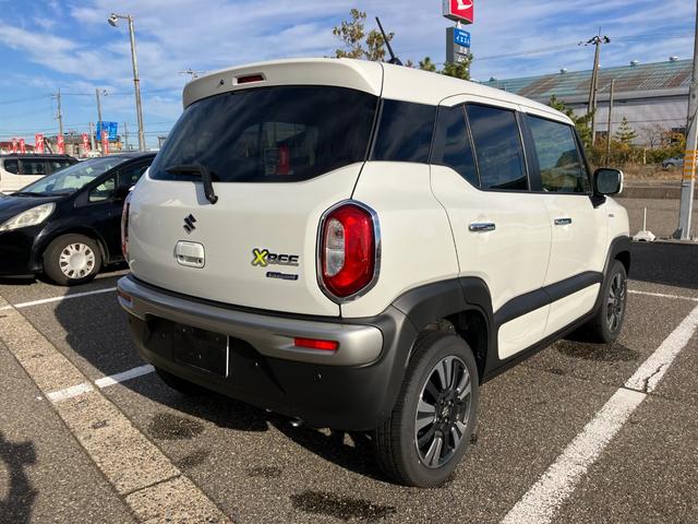 クロスビー ハイブリッドＭＺ　試乗車ＵＰ　スズキセーフティーサポート　全方位モニター用カメラパッケージ　アダプティブクルーズコントロール　ＬＥＤヘッドライト　フォグランプ　オートハイビーム　プッシュスタート　スマートキー（18枚目）