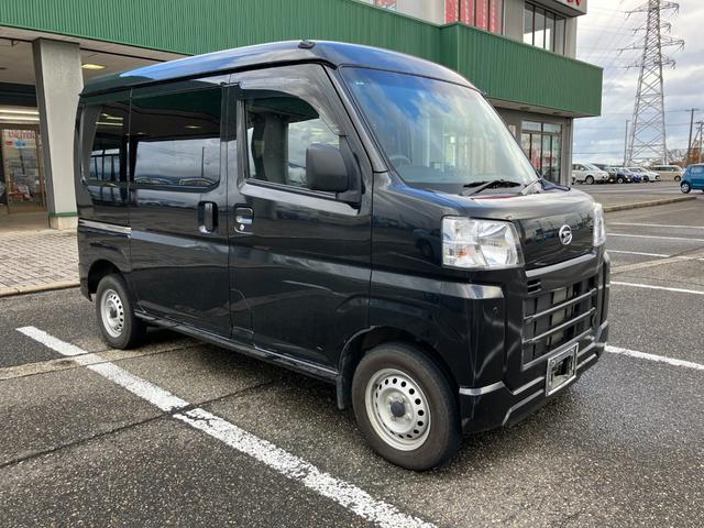 ハイゼットカーゴ ＤＸ　４ＷＤ　５速マニュアル　スマートアシスト　パワーウインドー　キーレス　プライバシーガラス　オートライト　オートハイビーム　ＡＭＦＭラジオ　フロント夏タイヤ２本新品交換（16枚目）
