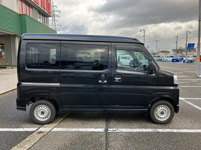 ハイゼットカーゴ ＤＸ　４ＷＤ　５速マニュアル　スマートアシスト　パワーウインドー　キーレス　プライバシーガラス　オートライト　オートハイビーム　ＡＭＦＭラジオ　フロント夏タイヤ２本新品交換（17枚目）