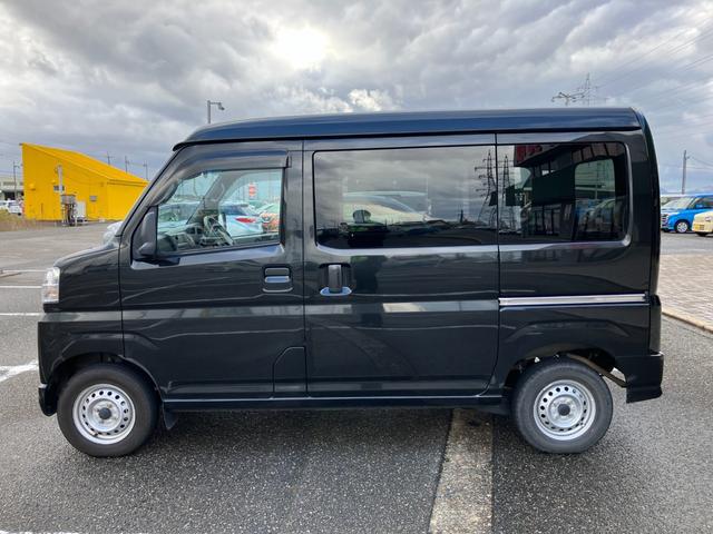 ハイゼットカーゴ ＤＸ　４ＷＤ　５速マニュアル　スマートアシスト　パワーウインドー　キーレス　プライバシーガラス　オートライト　オートハイビーム　ＡＭＦＭラジオ　フロント夏タイヤ２本新品交換（21枚目）