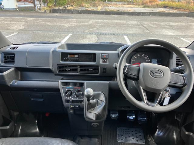 ハイゼットカーゴ ＤＸ　４ＷＤ　５速マニュアル　スマートアシスト　パワーウインドー　キーレス　プライバシーガラス　オートライト　オートハイビーム　ＡＭＦＭラジオ　フロント夏タイヤ２本新品交換（39枚目）