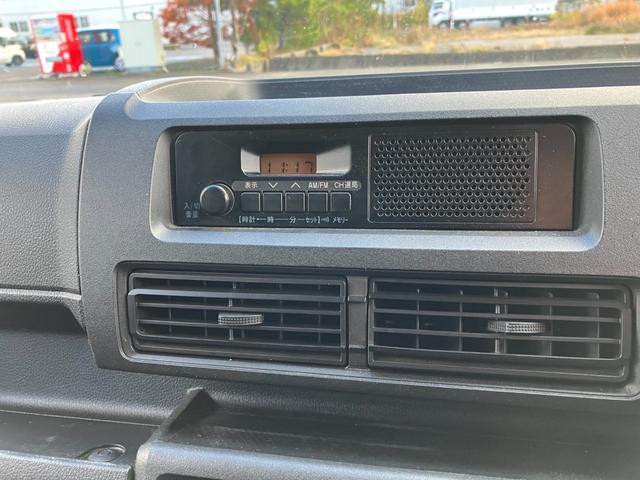 ハイゼットカーゴ ＤＸ　４ＷＤ　５速マニュアル　スマートアシスト　パワーウインドー　キーレス　プライバシーガラス　オートライト　オートハイビーム　ＡＭＦＭラジオ　フロント夏タイヤ２本新品交換（41枚目）