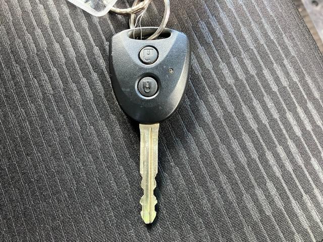 ハイゼットカーゴ ＤＸ　４ＷＤ　５速マニュアル　スマートアシスト　パワーウインドー　キーレス　プライバシーガラス　オートライト　オートハイビーム　ＡＭＦＭラジオ　フロント夏タイヤ２本新品交換（44枚目）