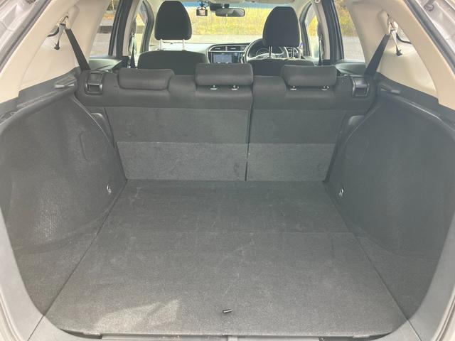 シャトル ハイブリッド　ホンダセンシング　社外ナビ　バックカメラ　ＥＴＣ　アダプティブクルーズコントロール　プッシュスタート　スマートキー　夏タイヤ４本新品交換　衝突被害軽減装置　アイドリングストップ　電動格納ドアミラー（15枚目）