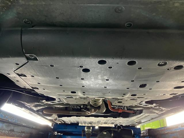 シャトル ハイブリッド　ホンダセンシング　社外ナビ　バックカメラ　ＥＴＣ　アダプティブクルーズコントロール　プッシュスタート　スマートキー　夏タイヤ４本新品交換　衝突被害軽減装置　アイドリングストップ　電動格納ドアミラー（17枚目）