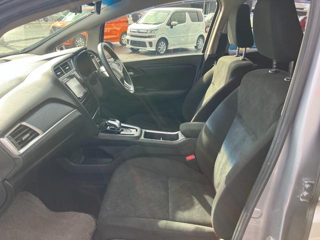 シャトル ハイブリッド　ホンダセンシング　社外ナビ　バックカメラ　ＥＴＣ　アダプティブクルーズコントロール　プッシュスタート　スマートキー　夏タイヤ４本新品交換　衝突被害軽減装置　アイドリングストップ　電動格納ドアミラー（18枚目）