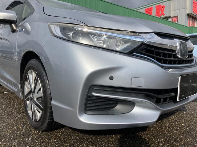 シャトル ハイブリッド　ホンダセンシング　社外ナビ　バックカメラ　ＥＴＣ　アダプティブクルーズコントロール　プッシュスタート　スマートキー　夏タイヤ４本新品交換　衝突被害軽減装置　アイドリングストップ　電動格納ドアミラー（40枚目）