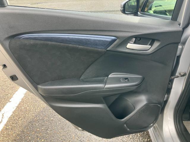 シャトル ハイブリッド　ホンダセンシング　社外ナビ　バックカメラ　ＥＴＣ　アダプティブクルーズコントロール　プッシュスタート　スマートキー　夏タイヤ４本新品交換　衝突被害軽減装置　アイドリングストップ　電動格納ドアミラー（48枚目）