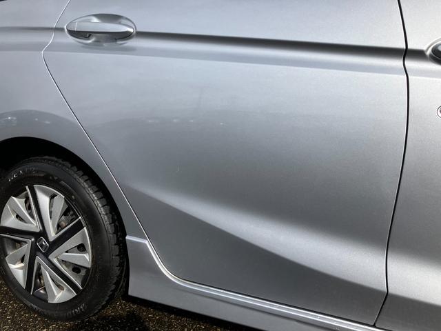 シャトル ハイブリッド　ホンダセンシング　社外ナビ　バックカメラ　ＥＴＣ　アダプティブクルーズコントロール　プッシュスタート　スマートキー　夏タイヤ４本新品交換　衝突被害軽減装置　アイドリングストップ　電動格納ドアミラー（66枚目）