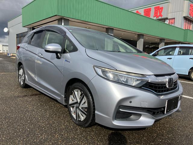 シャトル ハイブリッド　ホンダセンシング　社外ナビ　バックカメラ　ＥＴＣ　アダプティブクルーズコントロール　プッシュスタート　スマートキー　夏タイヤ４本新品交換　衝突被害軽減装置　アイドリングストップ　電動格納ドアミラー（67枚目）