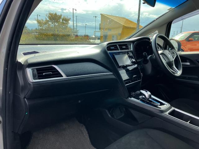 シャトル ハイブリッド　ホンダセンシング　社外ナビ　バックカメラ　ＥＴＣ　アダプティブクルーズコントロール　プッシュスタート　スマートキー　夏タイヤ４本新品交換　衝突被害軽減装置　アイドリングストップ　電動格納ドアミラー（69枚目）