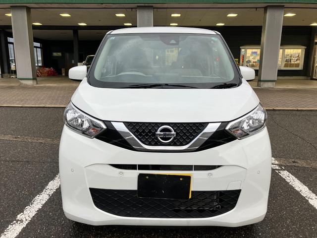 デイズ Ｓ　エマージェンシーブレーキ　社外メモリーナビ　バックカメラ　ＥＴＣ　オートハイビーム　アイドリングストップ　キーレス　夏タイヤ４本新品交換（17枚目）