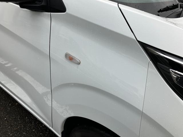 デイズ Ｓ　エマージェンシーブレーキ　社外メモリーナビ　バックカメラ　ＥＴＣ　オートハイビーム　アイドリングストップ　キーレス　夏タイヤ４本新品交換（22枚目）