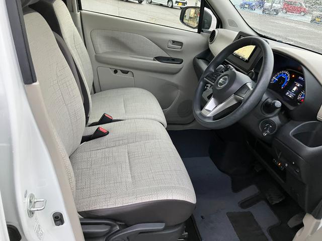 デイズ Ｓ　エマージェンシーブレーキ　社外メモリーナビ　バックカメラ　ＥＴＣ　オートハイビーム　アイドリングストップ　キーレス　夏タイヤ４本新品交換（28枚目）