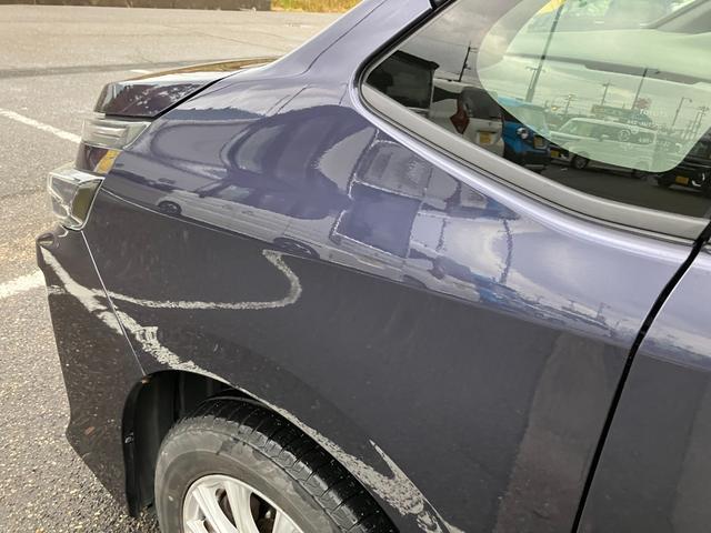 ヴォクシー Ｘ　Ｃパッケージ　７人乗り　両側スライドドア　４ＷＤ　ナビ　車種専用ナビ　ＣＤ　ＤＶＤ　ＢＴ　フルセグ　バックカメラ　ＥＴＣ（29枚目）