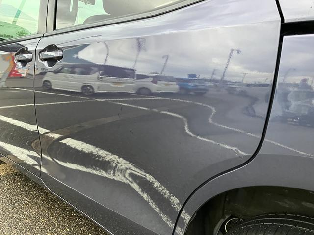 ヴォクシー Ｘ　Ｃパッケージ　７人乗り　両側スライドドア　４ＷＤ　ナビ　車種専用ナビ　ＣＤ　ＤＶＤ　ＢＴ　フルセグ　バックカメラ　ＥＴＣ（30枚目）