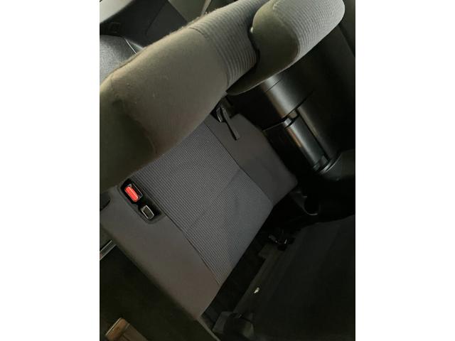 ヴォクシー Ｘ　Ｃパッケージ　７人乗り　両側スライドドア　４ＷＤ　ナビ　車種専用ナビ　ＣＤ　ＤＶＤ　ＢＴ　フルセグ　バックカメラ　ＥＴＣ（34枚目）