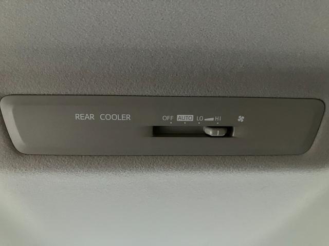 ヴォクシー Ｘ　Ｃパッケージ　７人乗り　両側スライドドア　４ＷＤ　ナビ　車種専用ナビ　ＣＤ　ＤＶＤ　ＢＴ　フルセグ　バックカメラ　ＥＴＣ（49枚目）