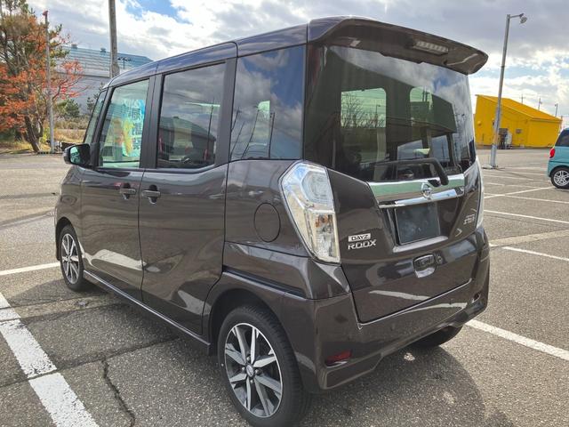 デイズルークス ハイウェイスター　Ｘ　Ｖセレクション　衝突被害軽減装置、サイドエアバッグ、ＬＥＤライト、フォグ、オートハイビーム、ディスプレイオーディオ、ＤＶＤ、ＣＤ、ブルートゥース、アラウンドビューモニター、両側電動スライドドア、ハーフレザーシート（29枚目）