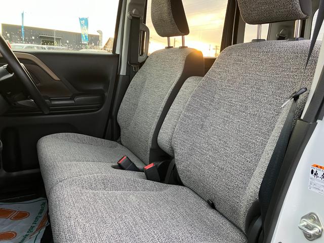 スペーシア ハイブリッドＸ　４ＷＤ　試乗車ＵＰ　９インチ全方位モニター付メモリーナビ　フルセグＴＶ　ブルートゥース　両側パワースライドドア　ＬＥＤヘッドライト　オートハイビーム　両席シートヒーター　リヤシートオットマン（28枚目）