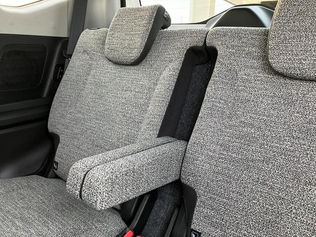 スペーシア ハイブリッドＸ　４ＷＤ　試乗車ＵＰ　９インチ全方位モニター付メモリーナビ　フルセグＴＶ　ブルートゥース　両側パワースライドドア　ＬＥＤヘッドライト　オートハイビーム　両席シートヒーター　リヤシートオットマン（30枚目）