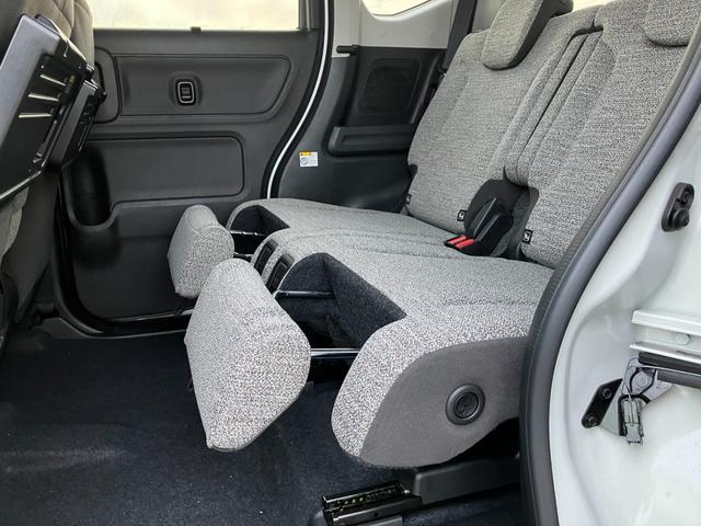 スペーシア ハイブリッドＸ　４ＷＤ　試乗車ＵＰ　９インチ全方位モニター付メモリーナビ　フルセグＴＶ　ブルートゥース　両側パワースライドドア　ＬＥＤヘッドライト　オートハイビーム　両席シートヒーター　リヤシートオットマン（32枚目）