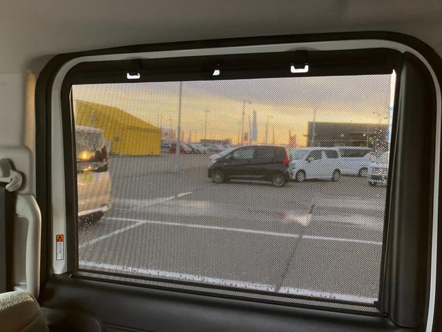 スペーシア ハイブリッドＸ　４ＷＤ　試乗車ＵＰ　９インチ全方位モニター付メモリーナビ　フルセグＴＶ　ブルートゥース　両側パワースライドドア　ＬＥＤヘッドライト　オートハイビーム　両席シートヒーター　リヤシートオットマン（35枚目）