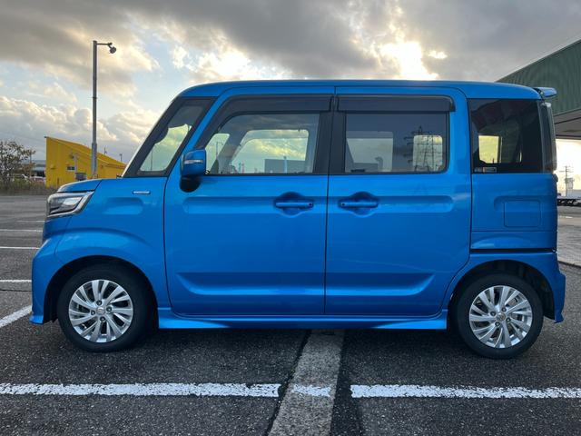 スペーシアカスタム ハイブリッドＧＳ　衝突被害軽減装置　社外ＳＤナビ　フルセグＴＶ　バックカメラ　ＥＴＣ　ＬＥＤライト　フォグランプ　左側電動ドア　シートヒーター　サイドエアバッグ　夏タイヤ４本新品交換（19枚目）