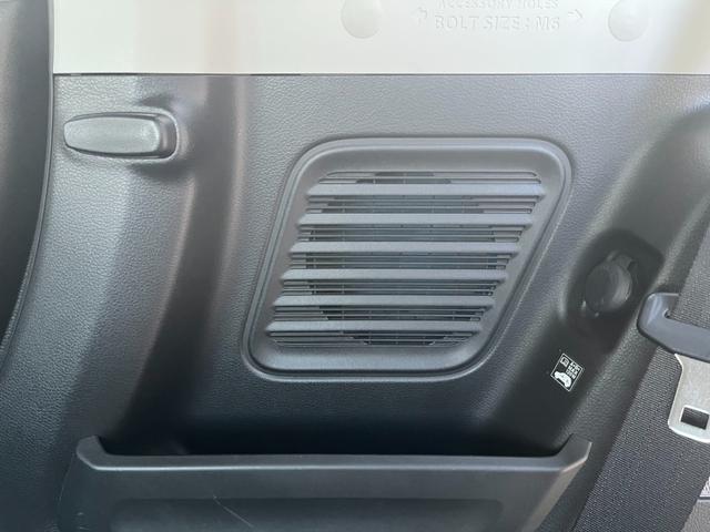 スペーシアカスタム ハイブリッドＧＳ　衝突被害軽減装置　社外ＳＤナビ　フルセグＴＶ　バックカメラ　ＥＴＣ　ＬＥＤライト　フォグランプ　左側電動ドア　シートヒーター　サイドエアバッグ　夏タイヤ４本新品交換（47枚目）