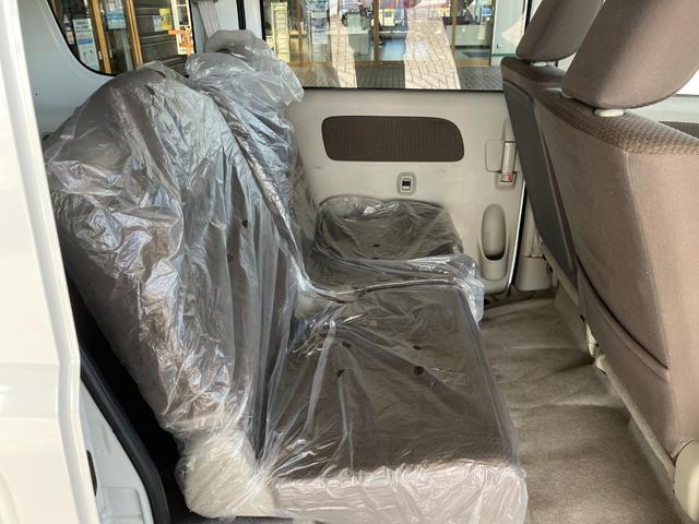 エブリイ ジョインターボ　４ＷＤ　バックアイカメラ付ディスプレィオーディオ　スズキセーフティーサポート　プッシュスタート　スマートキー　ＬＥＤヘッドライト　オートハイビーム　シートヒーター　ヒーテッドドアミラー（33枚目）