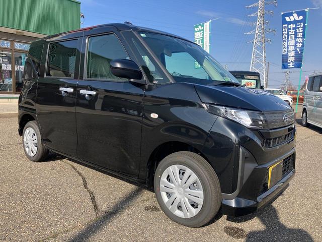 ムーヴ Ｘ　届出済未使用車　４ＷＤ　衝突被害軽減装置　左側電動スライドドア　ＬＥＤライト　オートハイビーム　サイド・カーテンエアバッグ　スマートキー（4枚目）