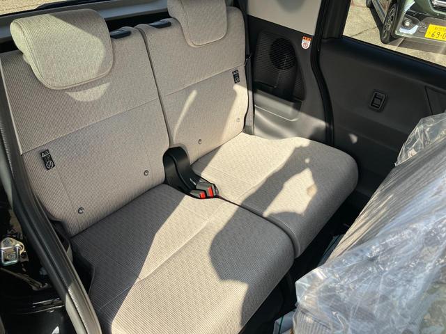 ムーヴ Ｘ　届出済未使用車　４ＷＤ　衝突被害軽減装置　左側電動スライドドア　ＬＥＤライト　オートハイビーム　サイド・カーテンエアバッグ　スマートキー（17枚目）