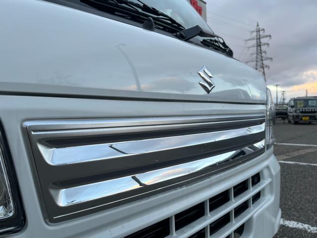 キャリイトラック KCエアコン・パワステ 4WD 届出済未使用車 パワーウインドー キーレス 横滑り防止装置 オートライト アイドリングストップ フロントメッキグリル AMFMラジオ(12枚目)