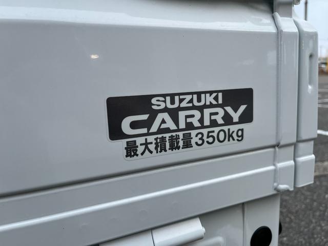 キャリイトラック KCエアコン・パワステ 4WD 届出済未使用車 パワーウインドー キーレス 横滑り防止装置 オートライト アイドリングストップ フロントメッキグリル AMFMラジオ(15枚目)