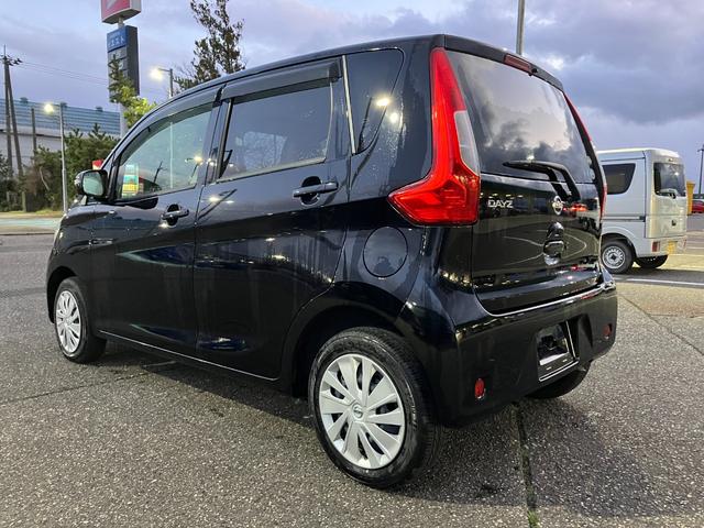 デイズ X 4WD 衝突被害軽減装置 社外ナビ ワンセグTV CD アラウンドビューモニター プッシュスタート スマートキー アイドリングストップ シートヒーター(7枚目)