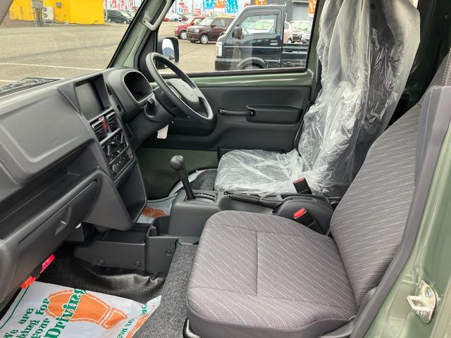 スーパーキャリイ Ｘリミテッド　４ＷＤ　届出済み未使用車　スズキセーフティーサポート　専用フロントガーニッシュ　デカール　ＬＥＤヘッドライト　フォグランプ　オートハイビーム　ファブリックシート（46枚目）