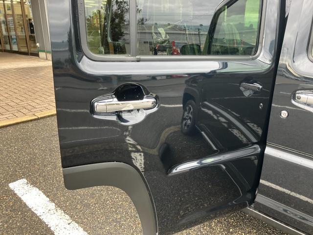 �C���X�^�O�����A�w�i���c�C�b�^�[�j�A�t�F�C�X�u�b�N������Ă���܂��B�C�x���g�����������M���Ă���܂��I���Ђ������������I