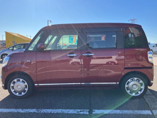 ムーヴキャンバス Ｇブラックインテリアリミテッド　ＳＡＩＩＩ　夏タイヤ４本新品交換　純正ナビ　フルセグＴＶ　ＤＶＤ　パノラマモニター　両側パワースライドドア　ＬＥＤヘッドライト　フォグランプ　オートハイビーム　プッシュスタート　スマートキー（13枚目）