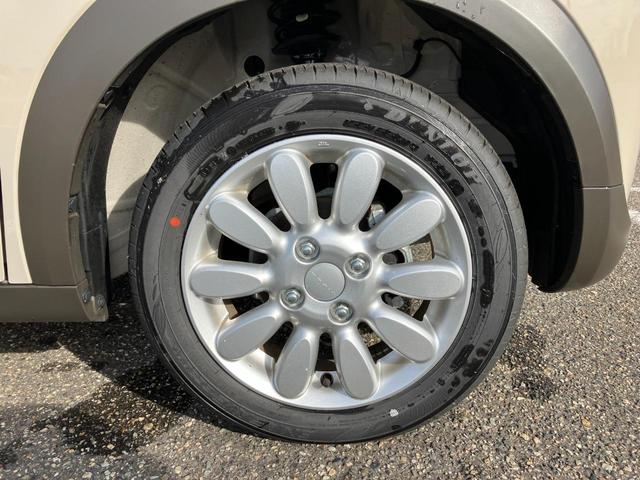 アルトラパン Ｘ　試乗車ＵＰ　バックアイカメラ付ディスプレィオーディオ　ブルートゥース　スズキセーフティーサポート　ＬＥＤヘッドライト　オートハイビーム　プッシュスタート　スマートキー　シートヒーター　純正アルミ（18枚目）